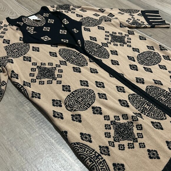 Chico's Petunia Placed-Pattern Cardigan Size 12/Large (Chico's 2) - Picture 5 of 16